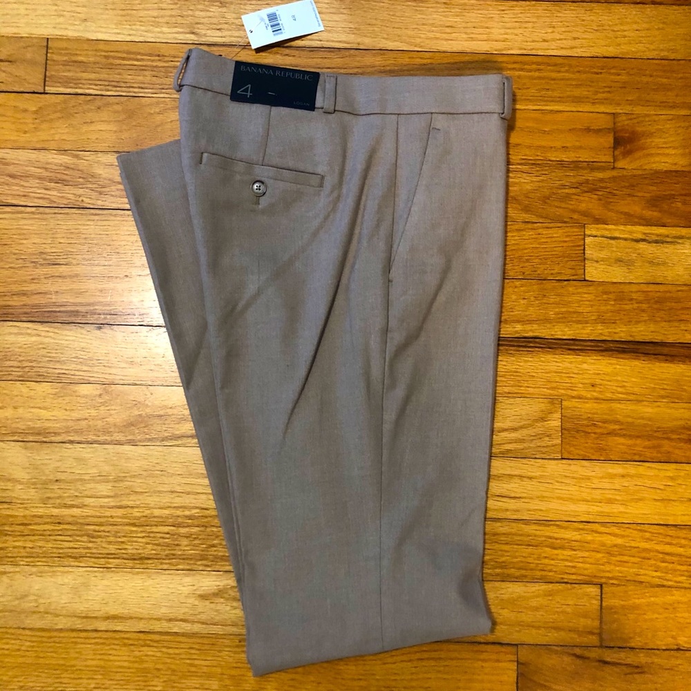 Banana Republic Logan 4R